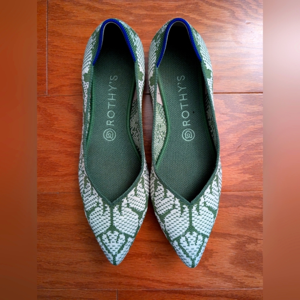Rothys The Point in limited edition Garden Print